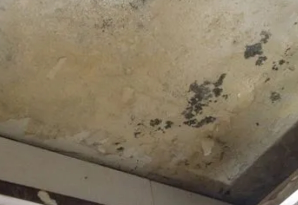 阳西阳台漏水维修公司分享下阳西卫生间渗水维修需要注意哪些问题。
